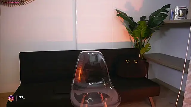 Snapshot of ashley2004_x chatting on November 2025 11:04:02 PM ashley2004 x online show from November 2025 11:04:02 PM