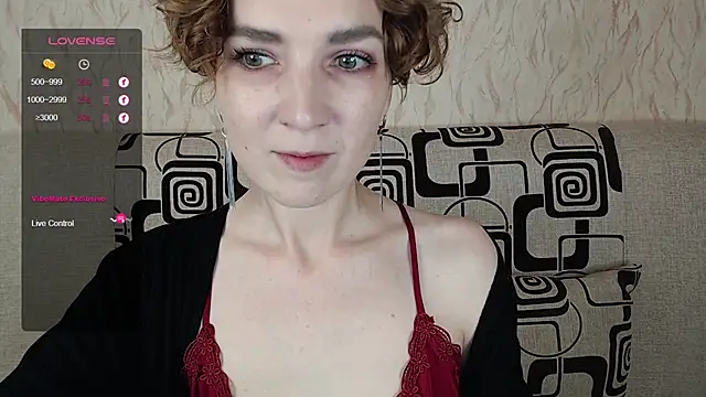 Snapshot of TinaWince chatting on September 2025 05:07:01 AM TinaWince online show from September 2025 05:07:01 AM