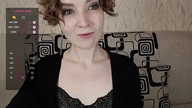 Snapshot of TinaWince chatting on October 2025 04:03:02 AM TinaWince online show from October 2025 04:03:02 AM