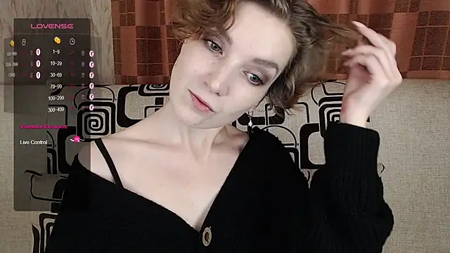 Snapshot of TinaWince chatting on December 2025 04:50:02 AM TinaWince online show from December 2025 04:50:02 AM