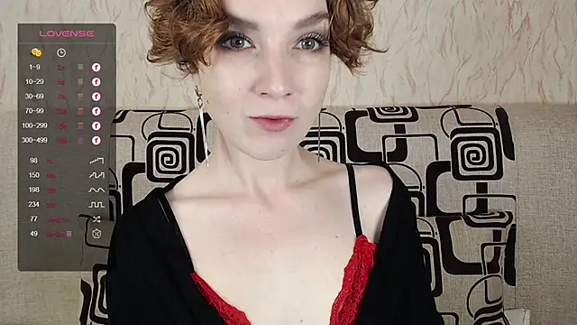 Snapshot of TinaWince chatting on October 2025 04:46:02 AM TinaWince online show from October 2025 04:46:02 AM