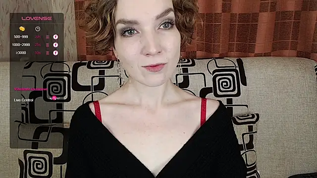 Snapshot of TinaWince chatting on November 2025 04:46:01 AM TinaWince online show from November 2025 04:46:01 AM