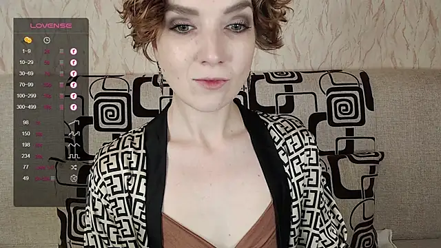 Snapshot of TinaWince chatting on October 2025 04:46:02 AM TinaWince online show from October 2025 04:46:02 AM