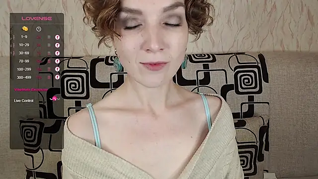 Snapshot of TinaWince chatting on September 2025 04:51:01 AM TinaWince online show from September 2025 04:51:01 AM