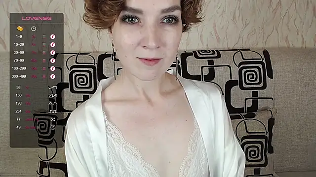 Snapshot of TinaWince chatting on September 2025 05:18:02 AM TinaWince online show from September 2025 05:18:02 AM