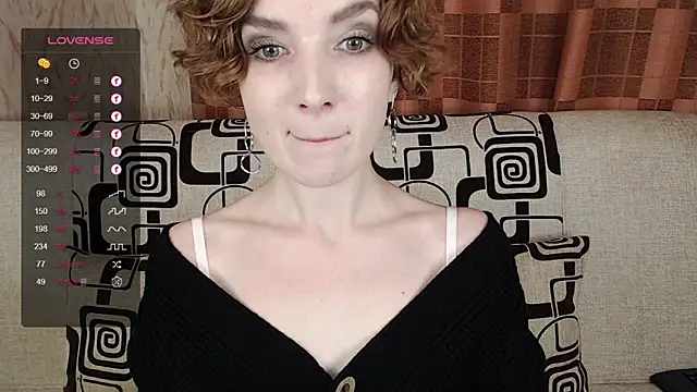 Snapshot of TinaWince chatting on November 2025 04:45:02 AM TinaWince online show from November 2025 04:45:02 AM