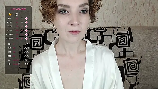 Snapshot of TinaWince chatting on October 2025 04:44:01 AM TinaWince online show from October 2025 04:44:01 AM