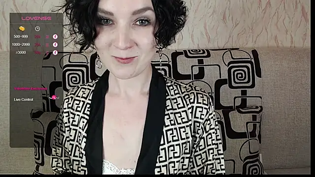 Snapshot of TinaWince chatting on March 2025 08:43:01 AM TinaWince online show from March 2025 08:43:01 AM