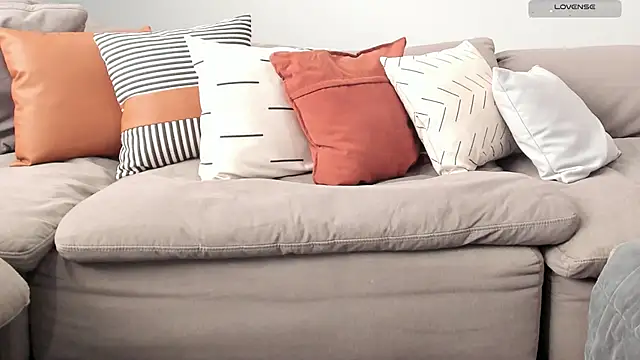  alaiasmile  online show from February 2026 03:01:01 PM