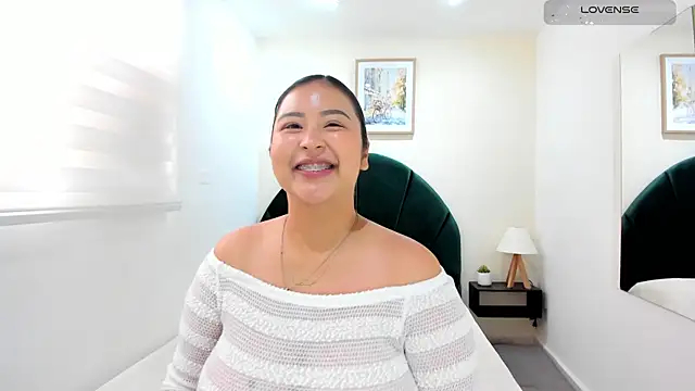  alaiasmile  online show from April 2026 05:20:02 PM