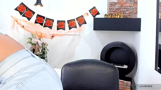 Snapshot of _alaiasmile_ chatting on October 2025 05:12:01 PM alaiasmile online show from October 2025 05:12:01 PM