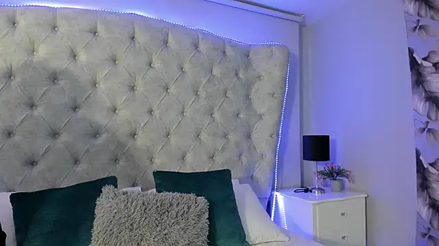 dafne bss online show from December 2025 05:40:02 AM