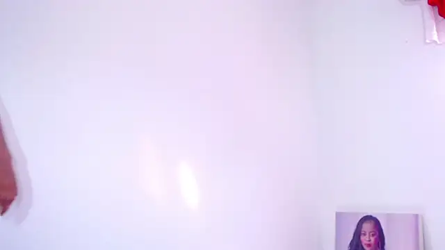 LAISYBROWNX online show from October 2025 02:24:02 PM