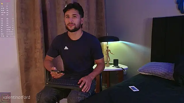 Valentinoford online show from September 2025 08:38:01 PM