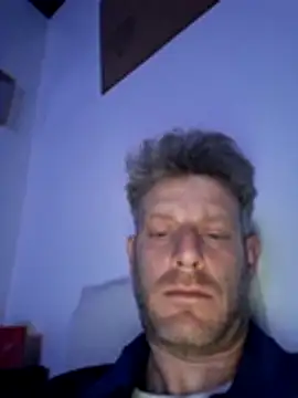 Jonjon3669 online show from April 2026 10:00:01 PM
