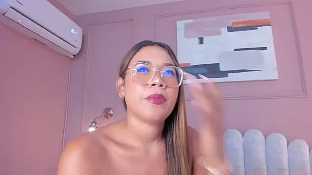 Snapshot of mara_brooks chatting on March 2025 09:59:02 PM mara brooks online show from March 2025 09:59:02 PM