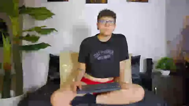 alex noa online show from February 2026 07:03:02 PM