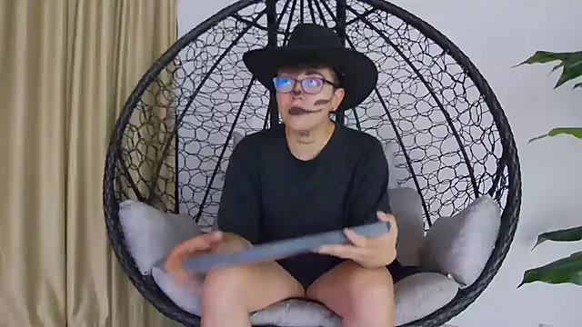 alex noa online show from October 2025 05:09:02 PM