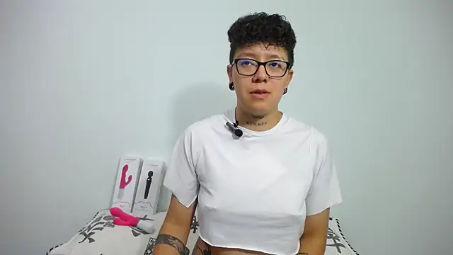 alex noa online show from February 2025 10:31:02 PM