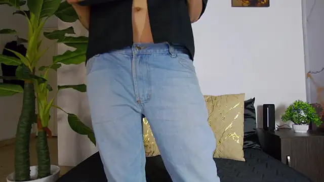 alex noa online show from April 2026 09:27:01 PM