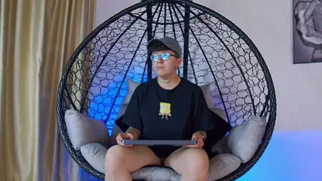 alex noa online show from April 2026 06:34:02 PM