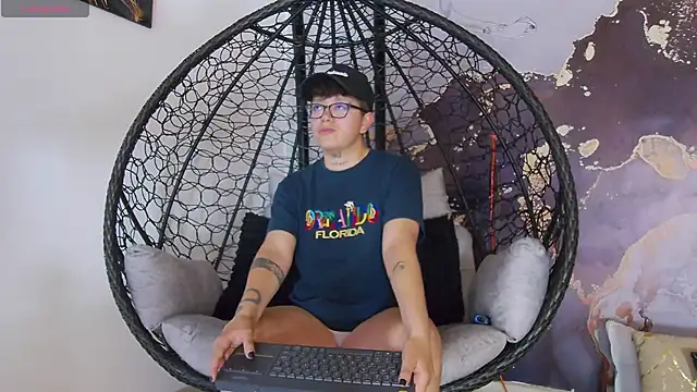 alex noa online show from September 2025 07:42:01 PM