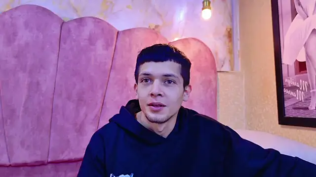 kendalltaylorr online show from December 2025 12:31:02 PM