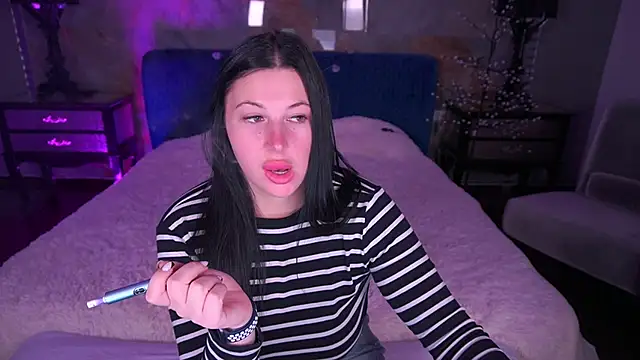 ArianaDarkk online show from April 2026 07:59:01 PM