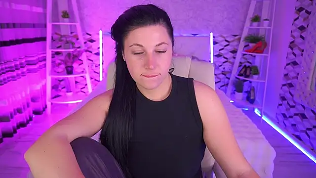 ArianaDarkk online show from May 2026 07:57:01 PM