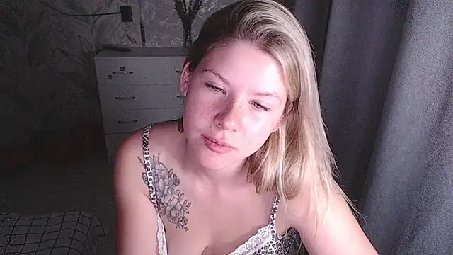 Snapshot of MelissaXKinky chatting on October 2025 06:41:01 PM MelissaXKinky online show from October 2025 06:41:01 PM