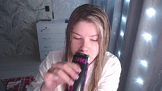 MelissaXKinky online show from November 2025 06:12:01 PM