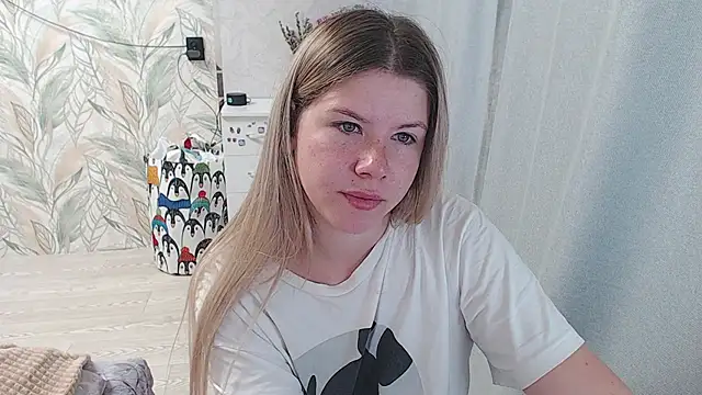 Snapshot of MelissaXKinky chatting on September 2025 02:50:02 AM MelissaXKinky online show from September 2025 02:50:02 AM