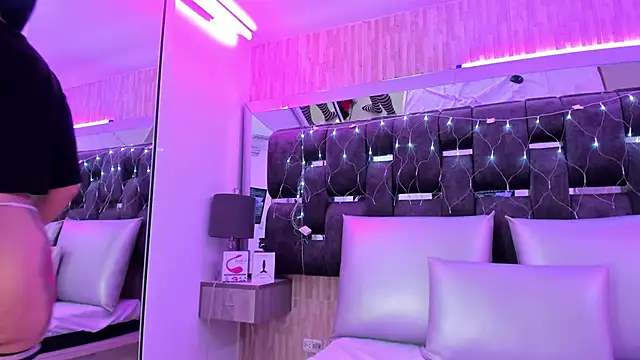 Charlotte Myers online show from March 2025 09:18:02 PM