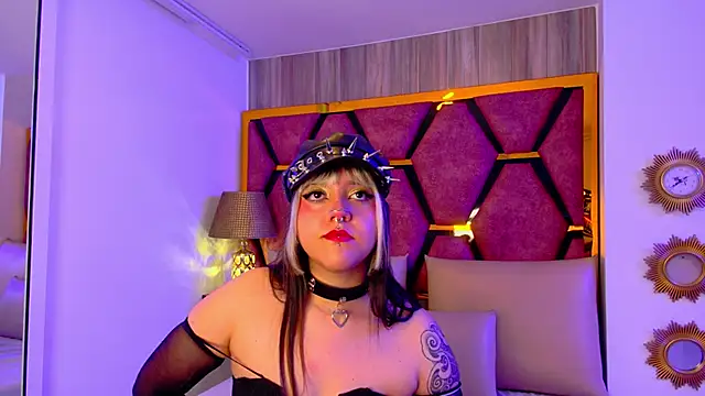 Charlotte Myers online show from February 2026 08:15:02 PM