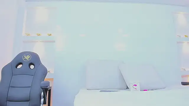 Dalia-Prada online show from March 2026 04:18:02 AM