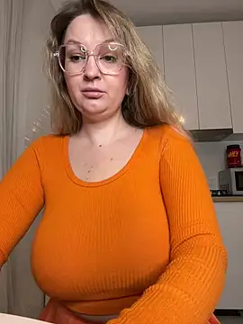 Teya moon  online show from November 2025 07:19:01 PM