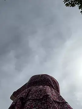 Teya moon  online show from April 2026 10:00:02 AM