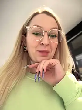 Snapshot of Teya_moon_ chatting on January 2025 10:49:02 AM Teya moon online show from January 2025 10:49:02 AM