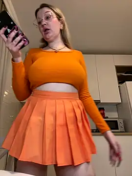 Teya moon  online show from October 2025 07:24:01 PM