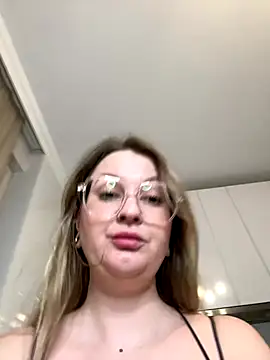 Teya moon  online show from November 2025 07:14:01 PM