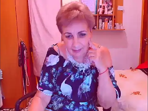 Snapshot of Victoria5643 chatting on September 2025 06:10:01 PM Victoria5643 online show from September 2025 06:10:01 PM