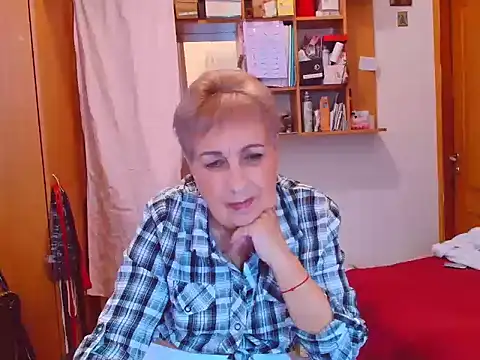 Snapshot of Victoria5643 chatting on October 2025 03:14:01 PM Victoria5643 online show from October 2025 03:14:01 PM