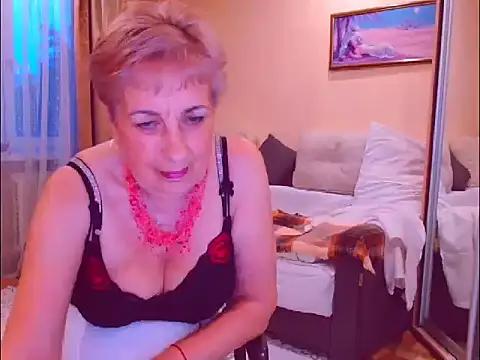 Victoria5643 online show from May 2026 05:42:02 PM