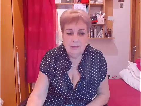 Snapshot of Victoria5643 chatting on December 2025 07:37:01 PM Victoria5643 online show from December 2025 07:37:01 PM