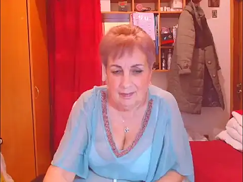 Snapshot of Victoria5643 chatting on November 2025 02:18:02 PM Victoria5643 online show from November 2025 02:18:02 PM