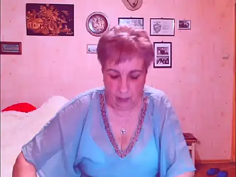 Victoria5643 online show from March 2026 05:03:01 PM