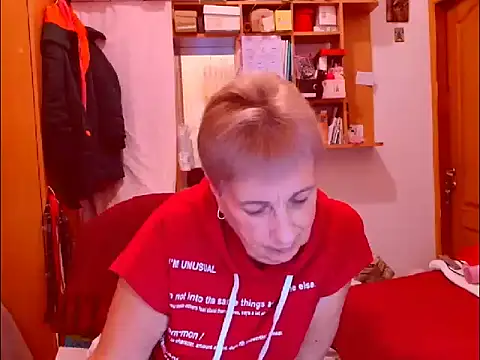 Snapshot of Victoria5643 chatting on October 2025 03:46:02 PM Victoria5643 online show from October 2025 03:46:02 PM