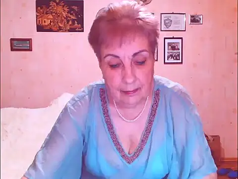 Victoria5643 online show from March 2026 07:23:02 PM