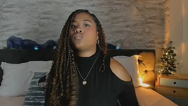 Anneth  M online show from December 2025 07:36:05 PM