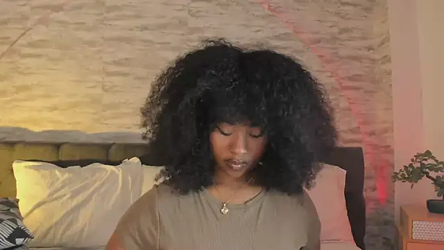 Anneth  M online show from September 2025 07:36:02 PM